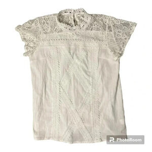 Women’s Shirt No Label Cotton and Lace Size S. Floral lace neck and sleeves.